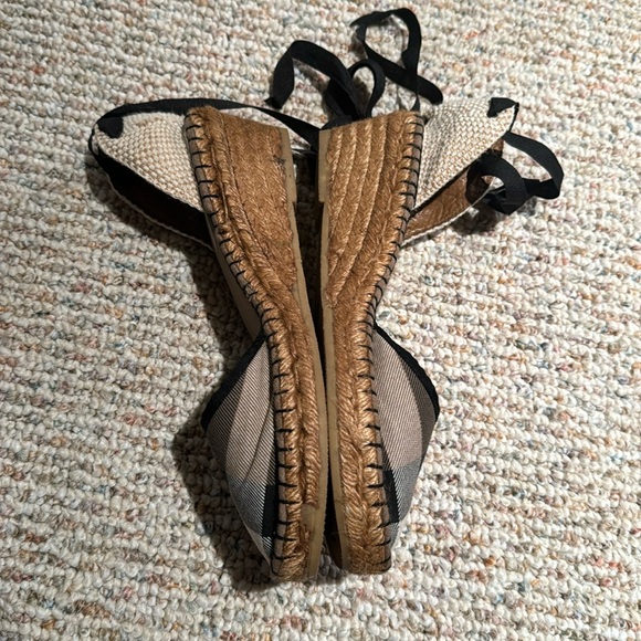 Burberry Wedge Espadrille Sandals Sz 8 - Picture 7 of 7